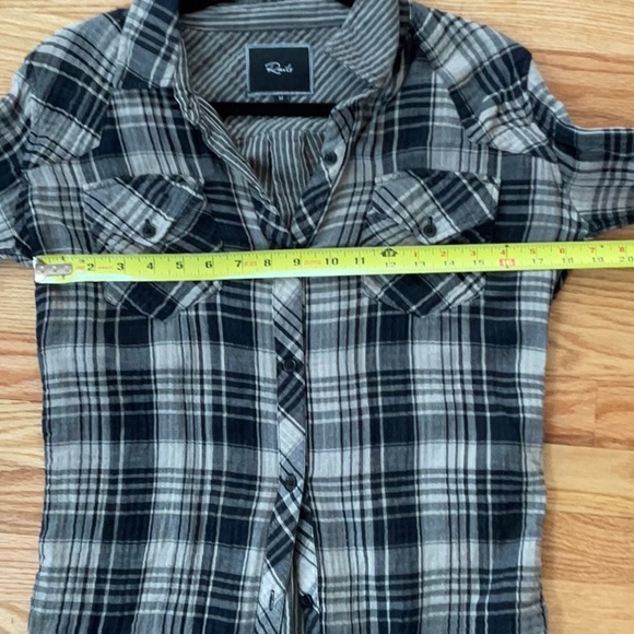 Rails button down top - Picture 6 of 6